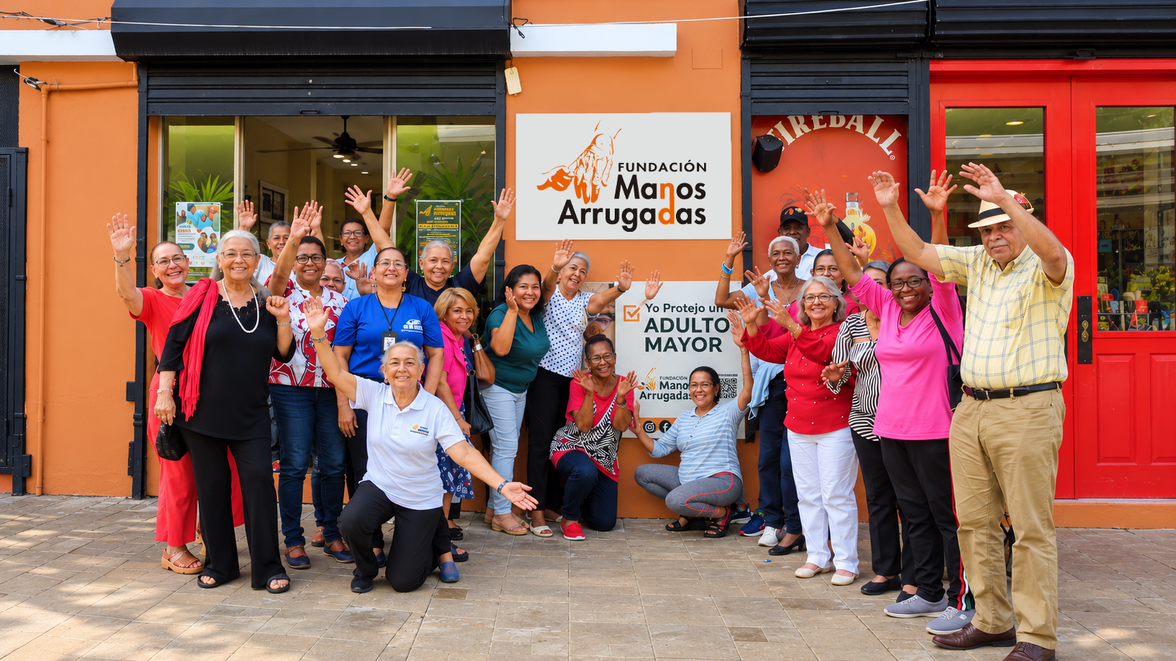 Grupo de adultos mayores de Fundación Manos Arrugadas